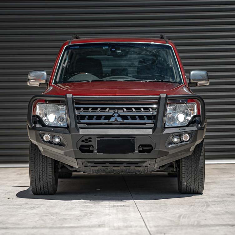 Hamer 4x4 King Series Plus Bullbar (2006-2021 Mitsubishi Pajero)