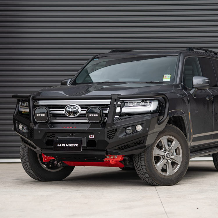 Hamer 4x4 King Series Plus Bullbar w/ 3.5T Recovery Points (2021+ Toyota LandCruiser 300 Series) (view 2)