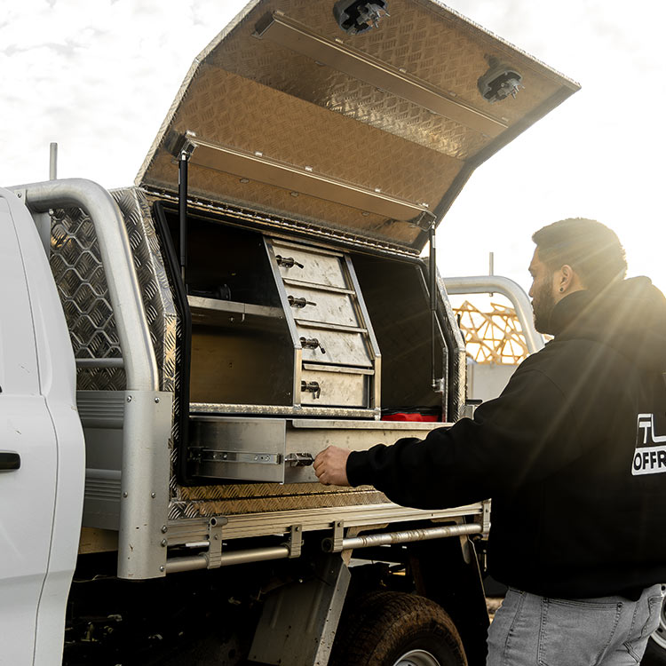 1400mm Side Opening Tool Box with draws checkerplate