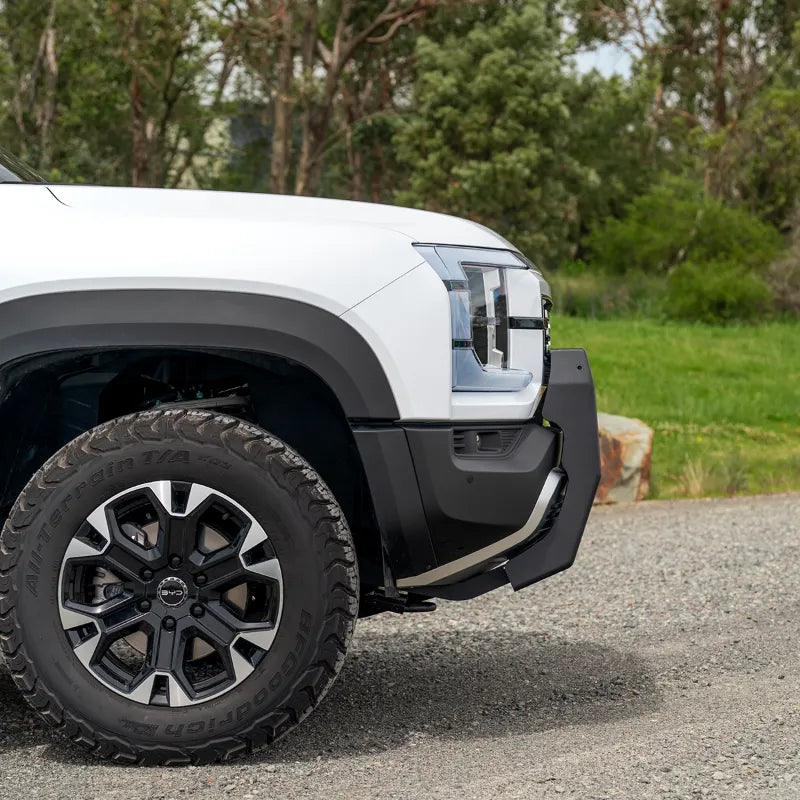 Ultimate9 "Ultimate" Nudge Bar w/ 30 Inch LED Light Bar (BYD Shark 6)