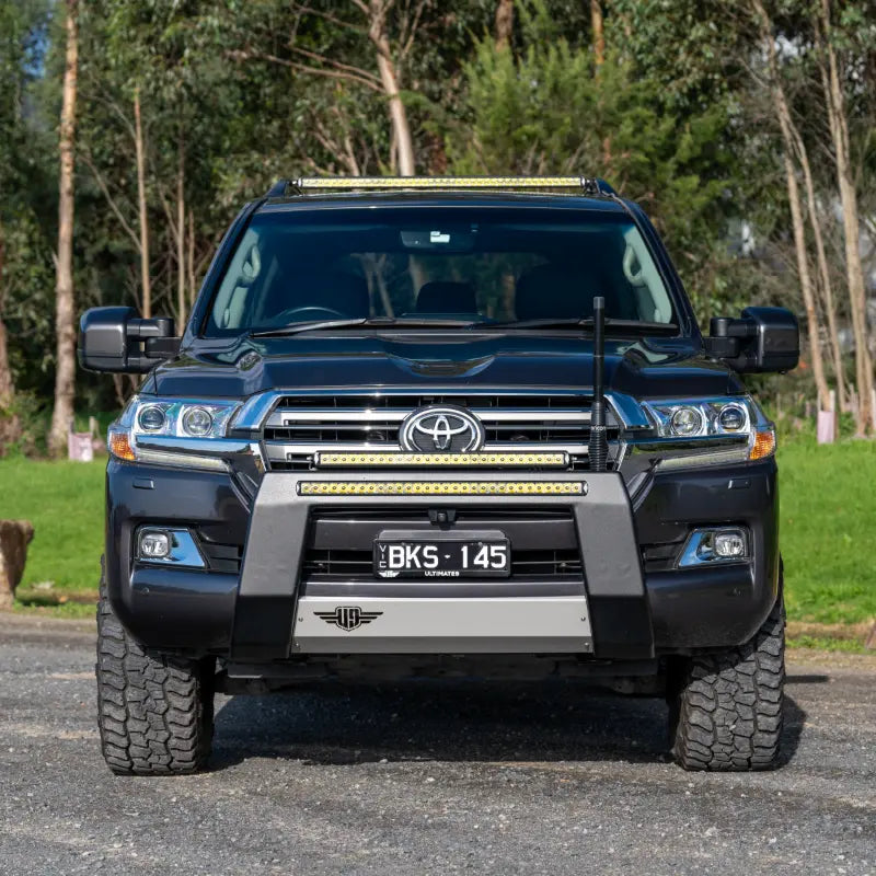 Ultimate9 "ULTIMATE" Nudge Bar w/ 30 Inch LED Light Bar (Toyota Landcruiser 200 Series 2015 - 2022)
