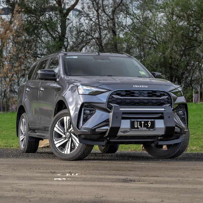Ultimate9 "ULTIMATE" Nudge Bar w/ 30 Inch LED Light Bar (ISUZU MU-X 2025+ RJ Facelift)