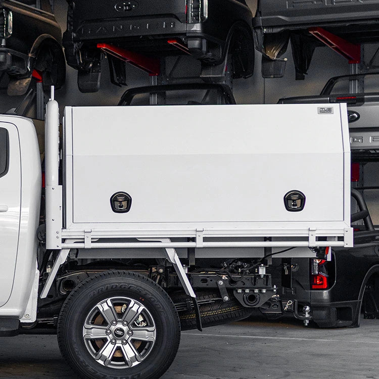 TUS Offroad Tradie Series 1800mm Side Opening Tool Box w/ No Drawers - White (view 5)
