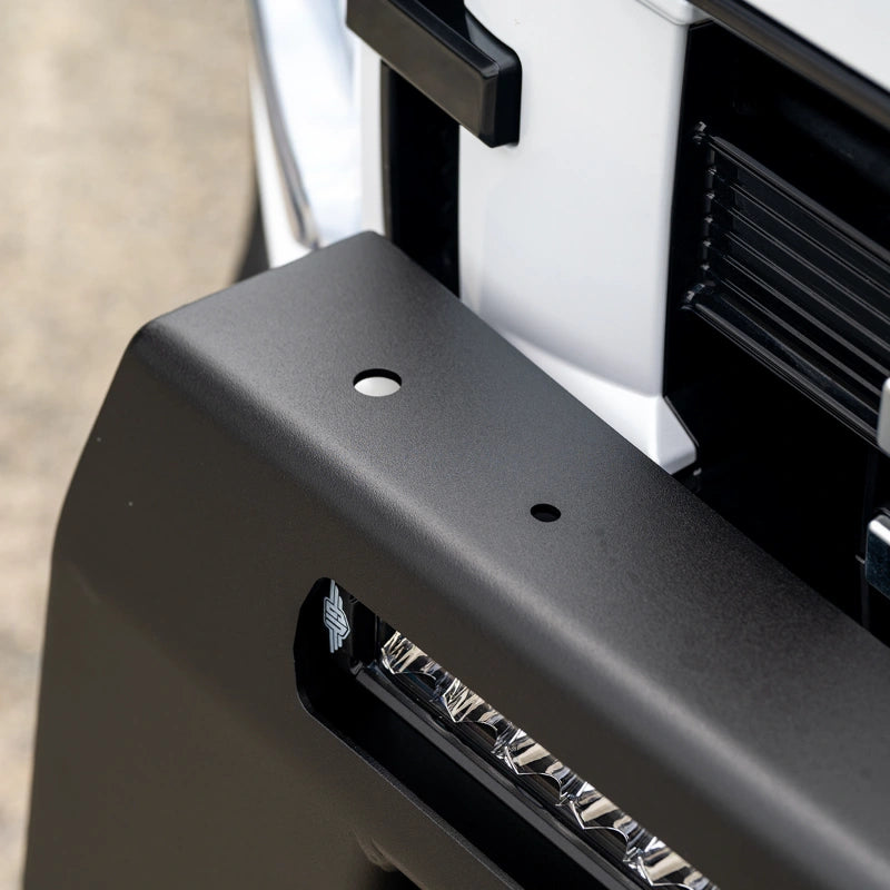 Ultimate9 "Ultimate" Nudge Bar w/ 30 Inch LED Light Bar (BYD Shark 6)