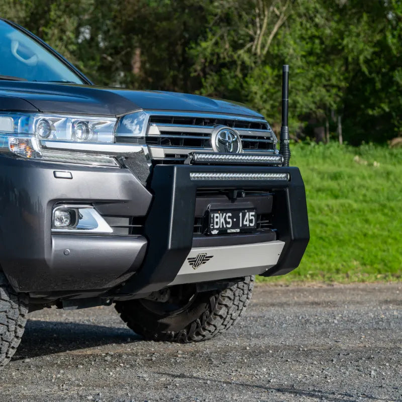 Ultimate9 "ULTIMATE" Nudge Bar w/ 30 Inch LED Light Bar (Toyota Landcruiser 200 Series 2015 - 2022)