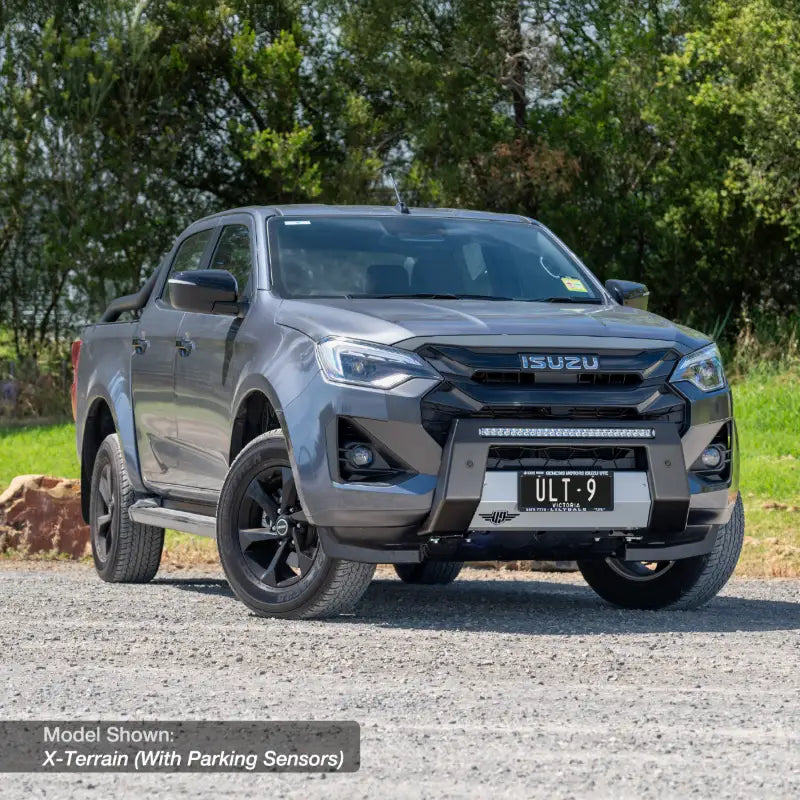 Ultimate9 "ULTIMATE" Nudge Bar w/ 30 Inch LED Light Bar (Isuzu D-Max 2024+ RG Facelift W Parking Sensors)