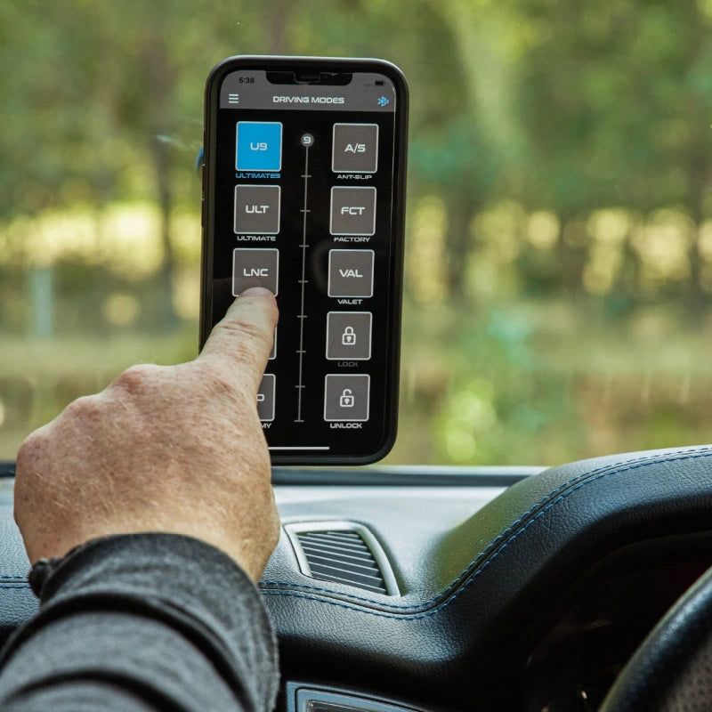 Ultimate9 evcX Throttle Controller (Chevrolet Silverado 2019+ 4th Gen)