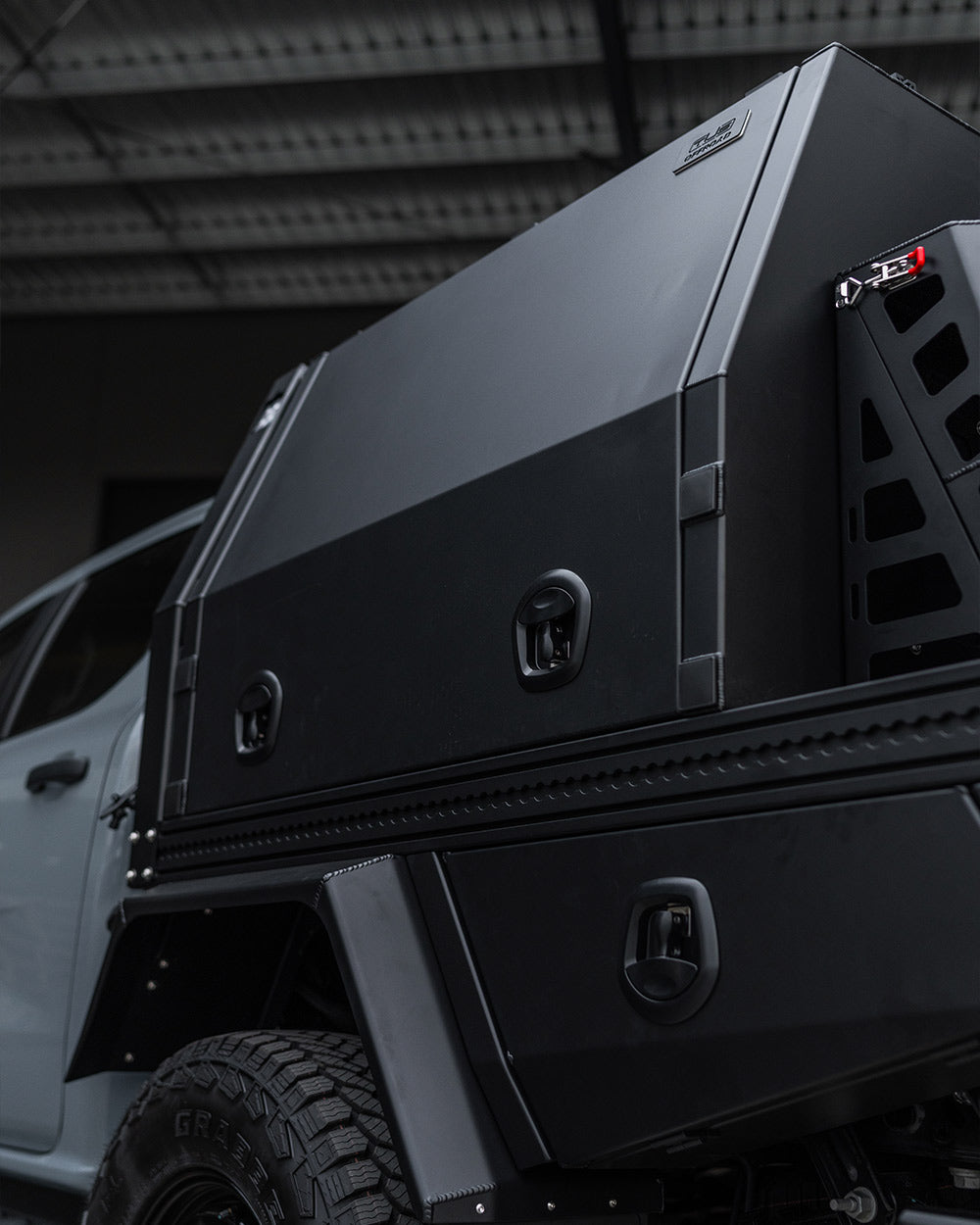 dr2 canopy door